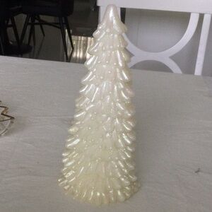 Holiday Candle Impression White Iridencent  Christmas Tree that lights